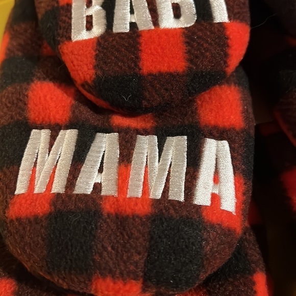 NWT-Family Slippers-Bundle-Baby Bear, Mama Bear & Papa Bear - Picture 3 of 8